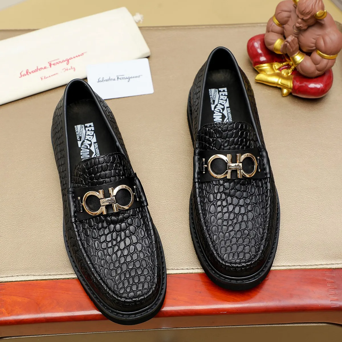 Men's shoes 💰500 Ferragamo [Ferragamo] top imported suit men's shoes 💯Original copy of the official website, product materials: selected imported embossed calfskin + luxury hardware buckle accessories ~ imported water-dyed cow 🐂 leather lining. Strong three-dimensional visual effect, original combination outsole, multiple colors available😘 Size: 38-44 (.45.46.4. Customized)